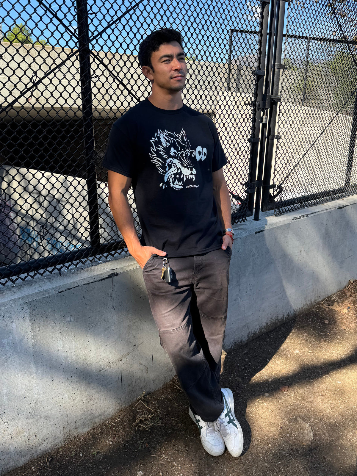 HOWLING WOLF SHIRT