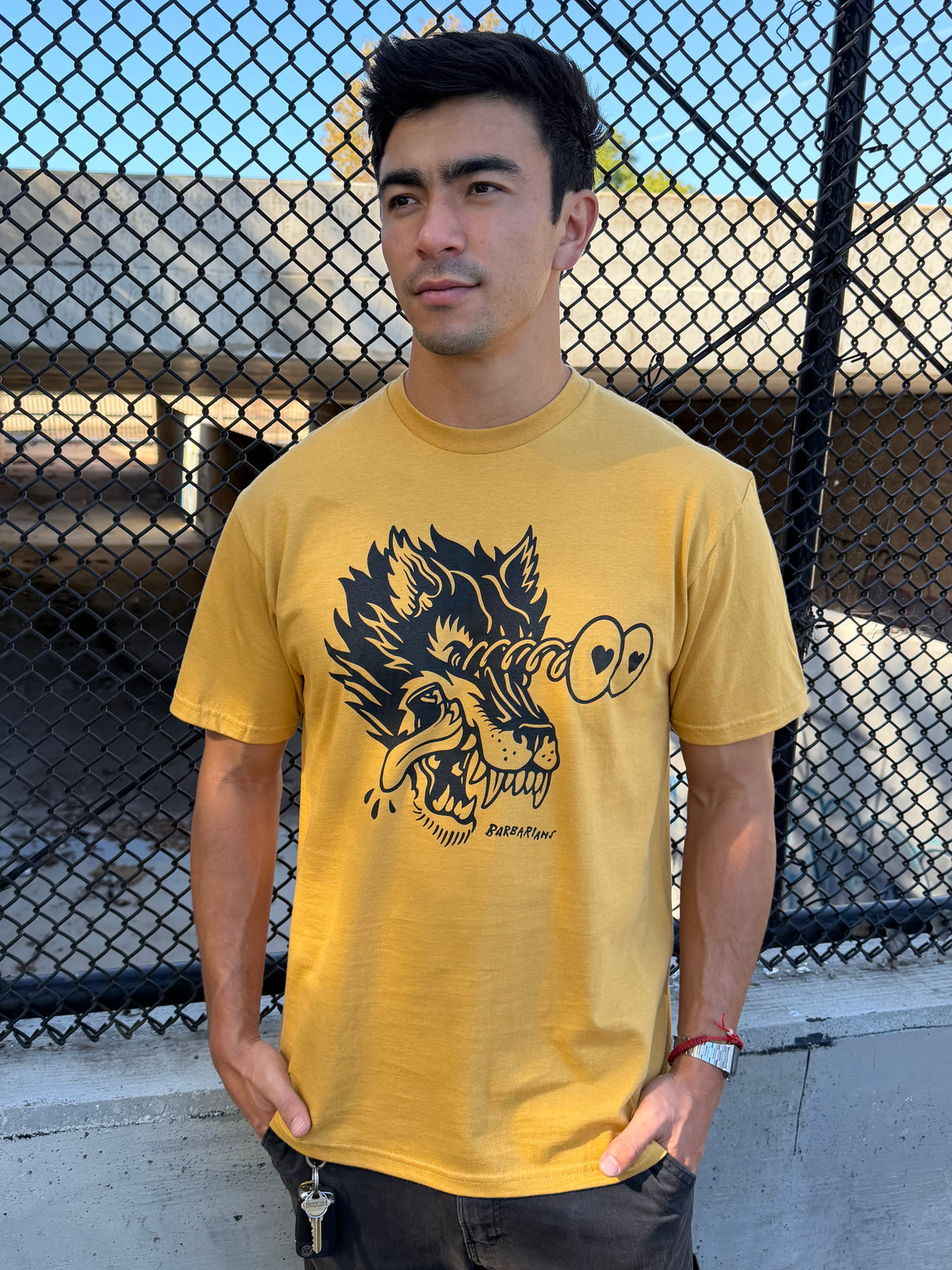HOWLING WOLF SHIRT